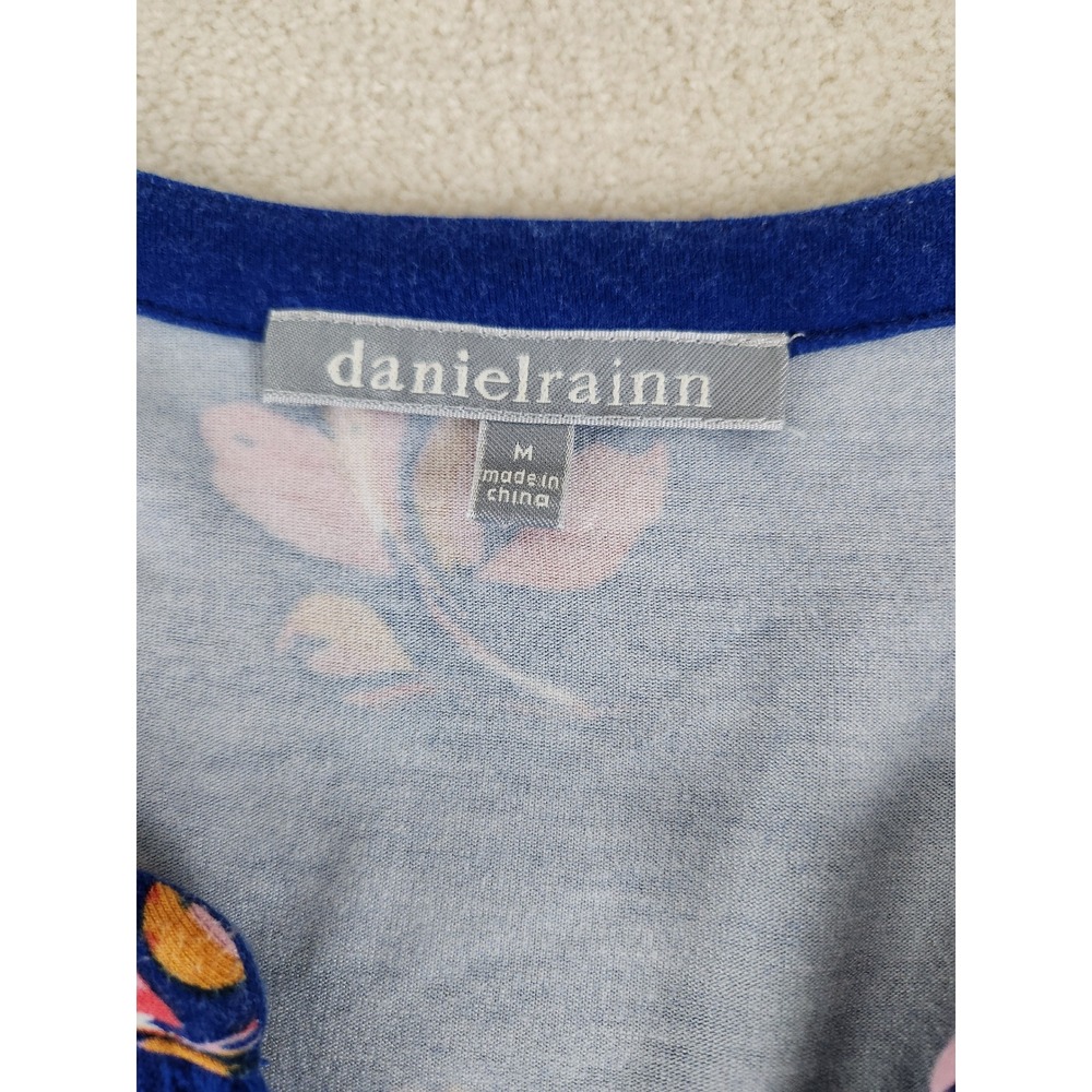 Dainelrain Stitch Fix Women's Cap Sleeve Floral Top V-neck Softstyle Size Med - Picture 4 of 6
